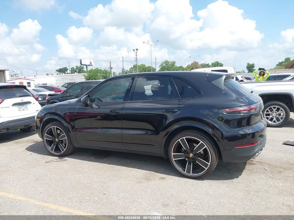 2019 PORSCHE CAYENNE S