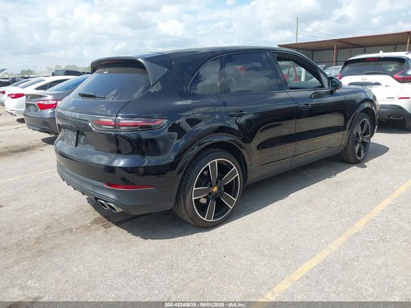 2019 PORSCHE CAYENNE S