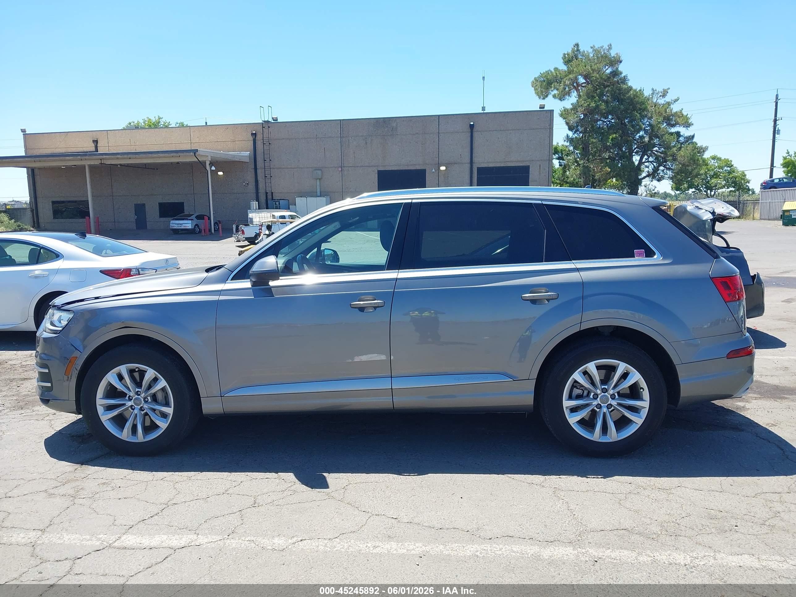2017 AUDI Q7 3.0T PREMIUM