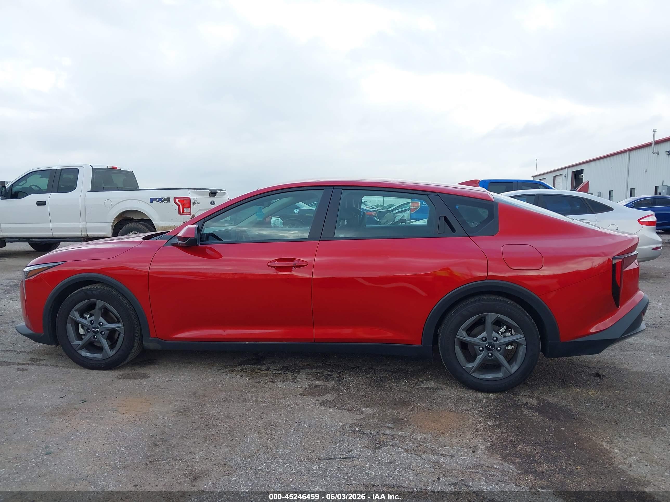 2025 KIA K4 LXS
