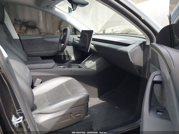 2026 TESLA MODEL Y