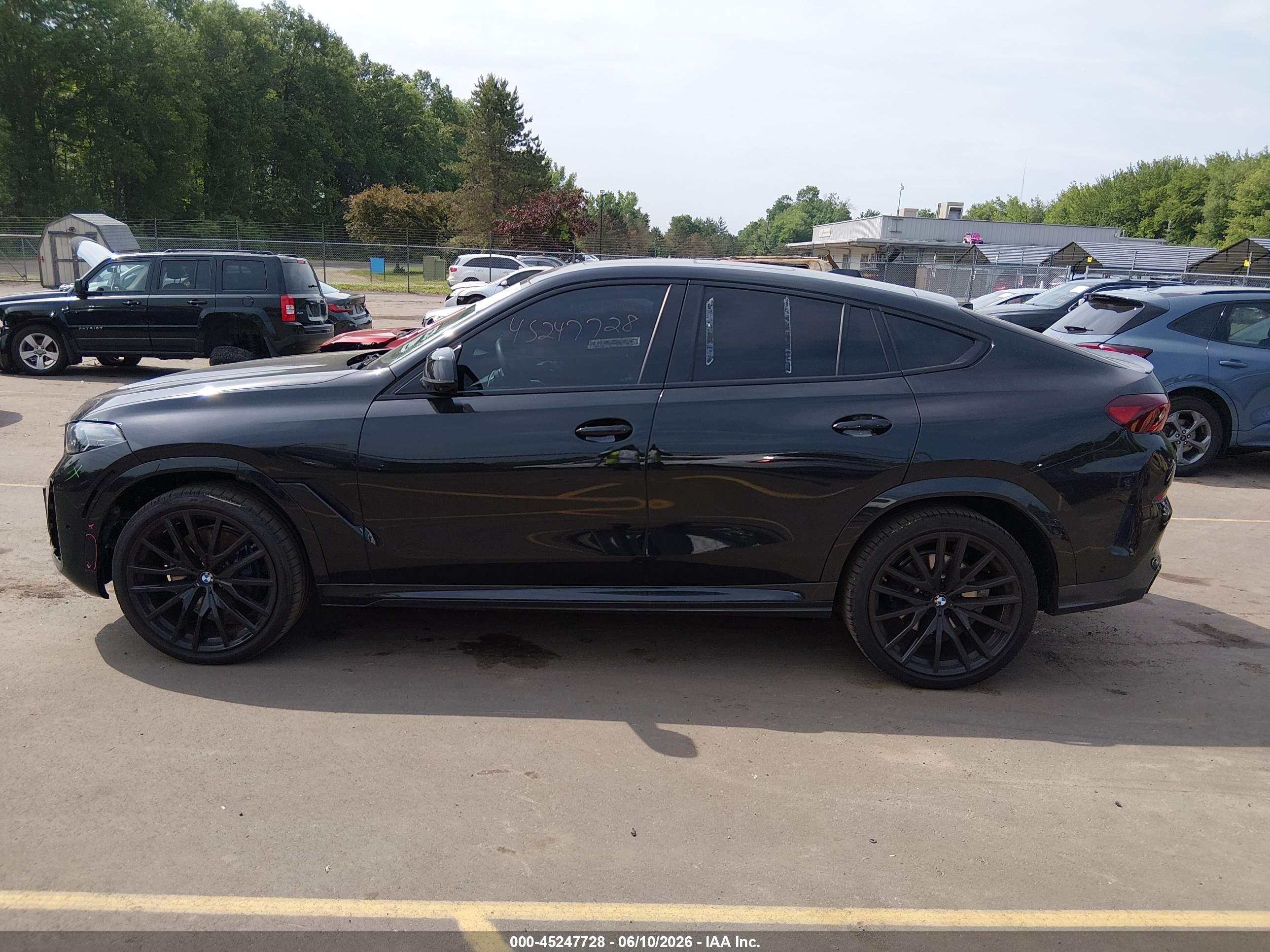 2024 BMW X6 XDRIVE40I