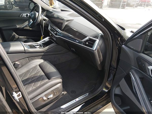 2024 BMW X6 XDRIVE40I