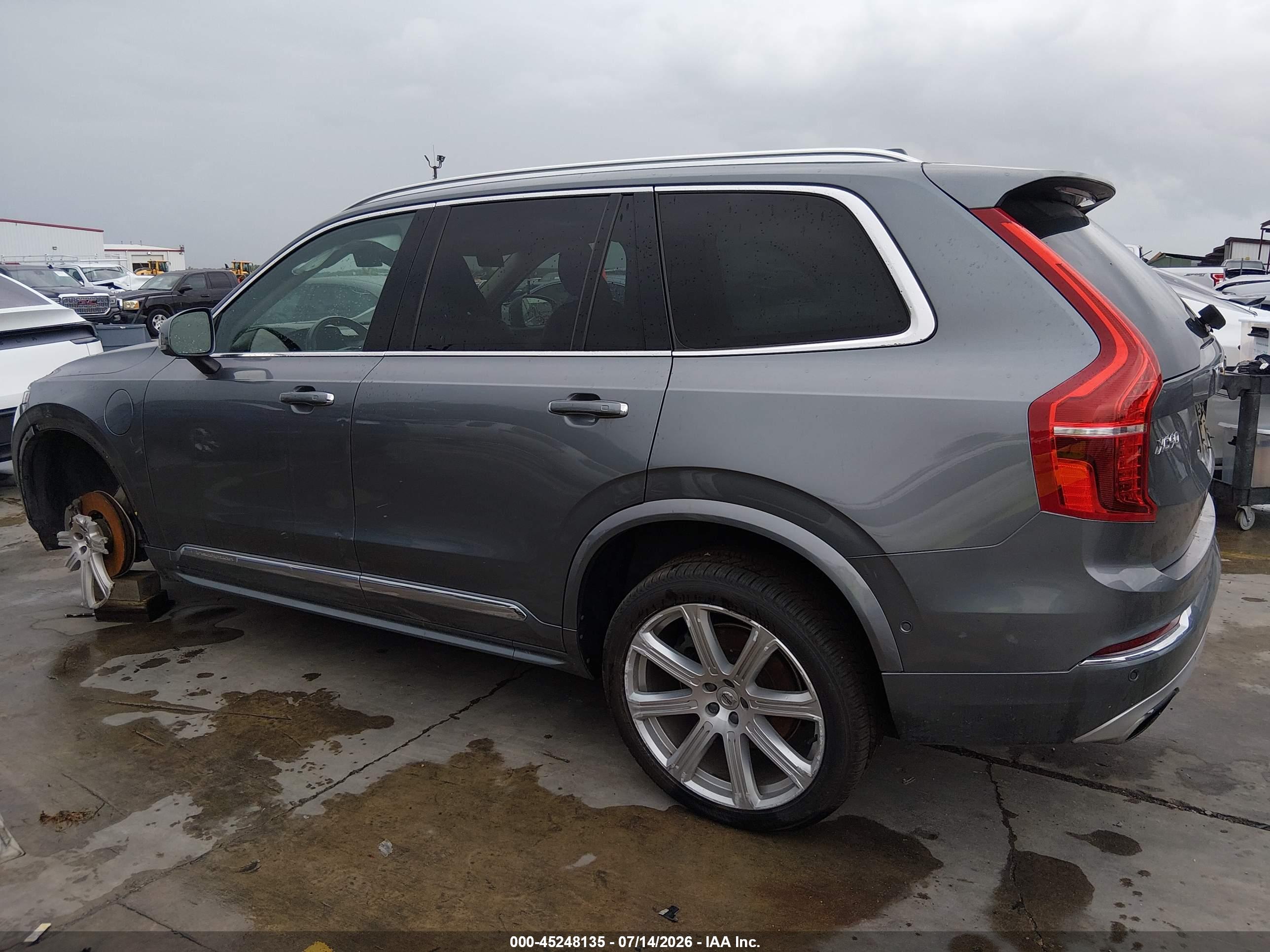 2019 VOLVO XC90 HYBRID T8 INSCRIPTION