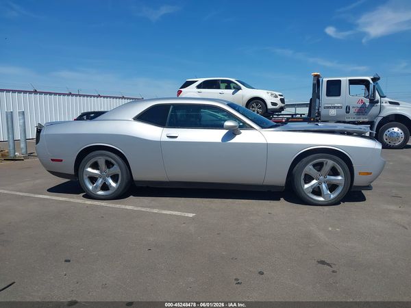 2012 DODGE CHALLENGER SXT