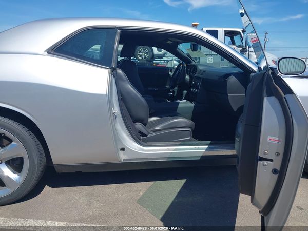 2012 DODGE CHALLENGER SXT