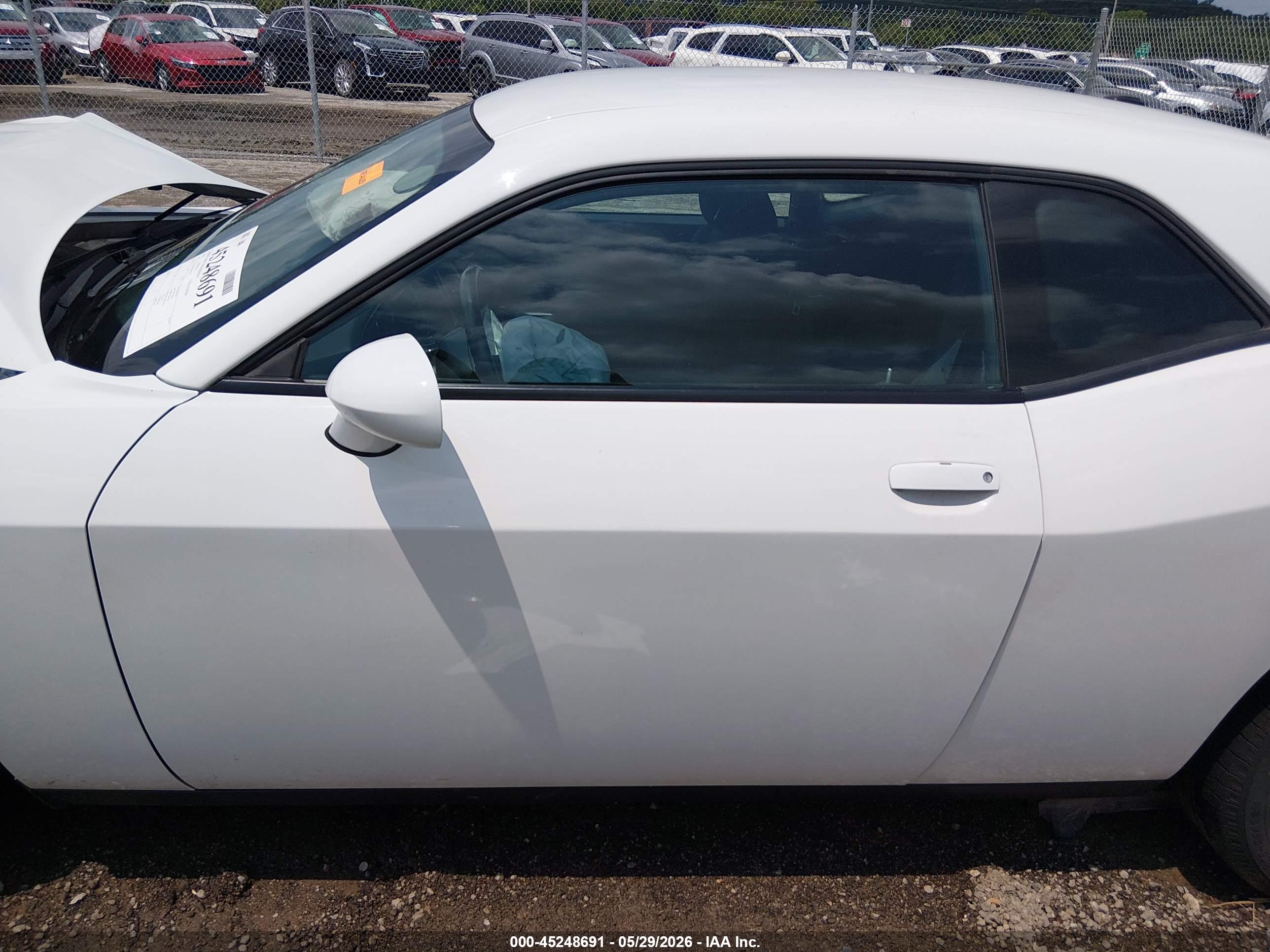 2022 DODGE CHALLENGER SXT