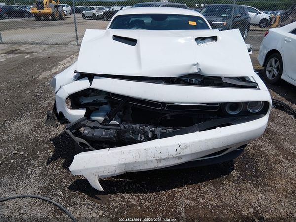 2022 DODGE CHALLENGER SXT
