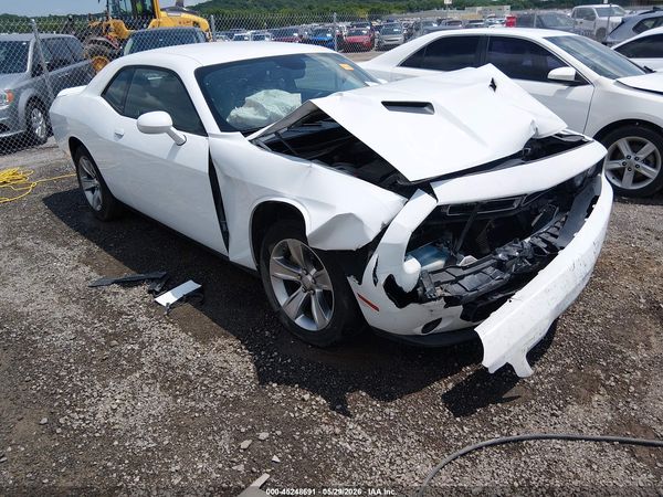 2022 DODGE CHALLENGER SXT