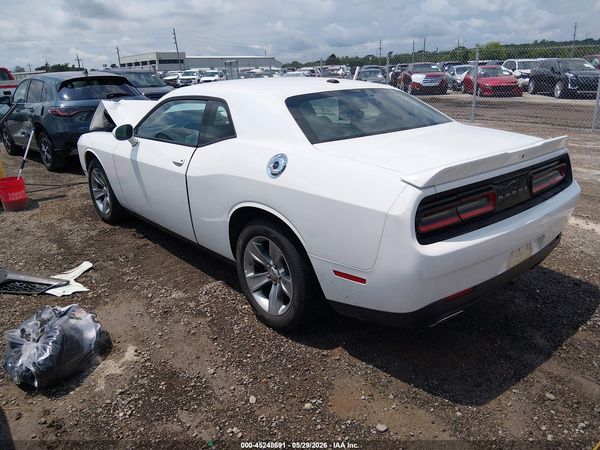 2022 DODGE CHALLENGER SXT