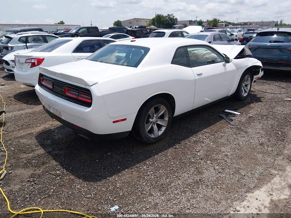 2022 DODGE CHALLENGER SXT
