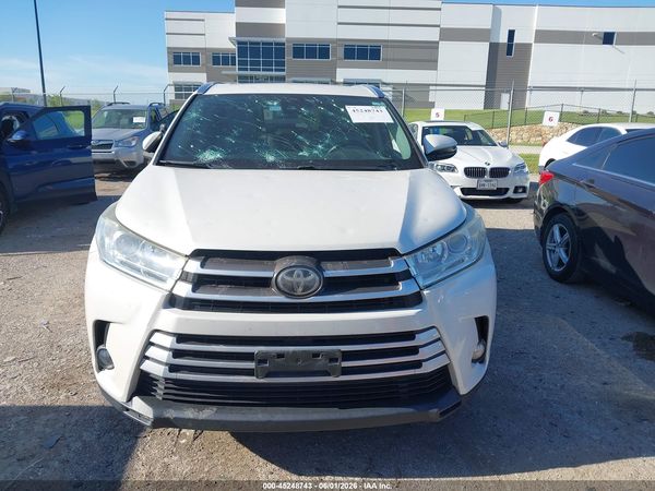 2018 TOYOTA HIGHLANDER XLE
