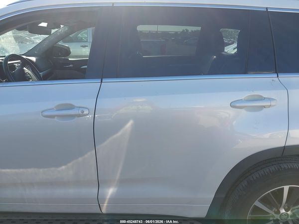 2018 TOYOTA HIGHLANDER XLE