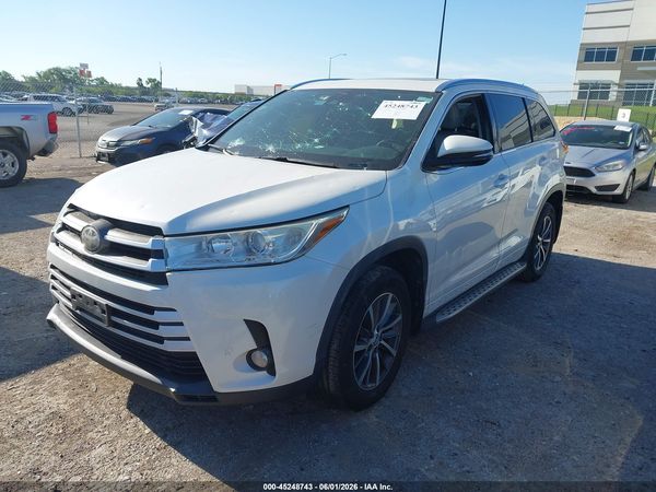 2018 TOYOTA HIGHLANDER XLE