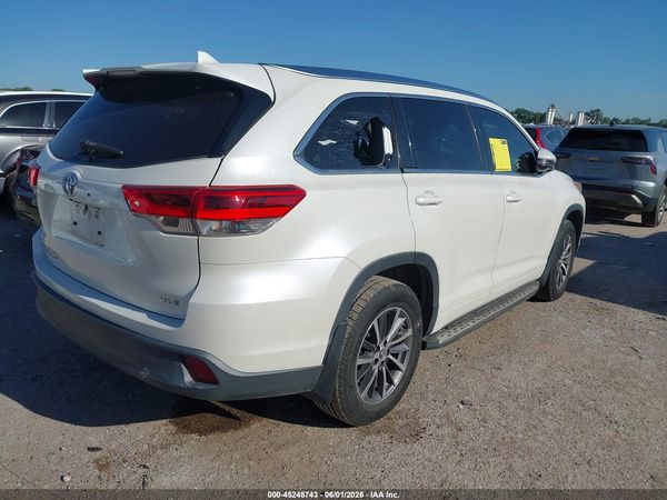 2018 TOYOTA HIGHLANDER XLE