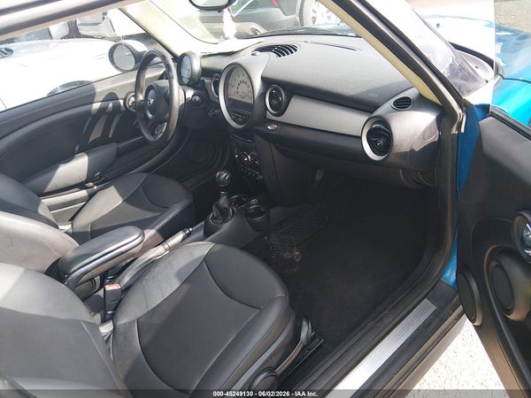 2012 MINI COOPER