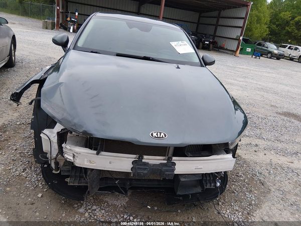 2022 KIA K5 LXS