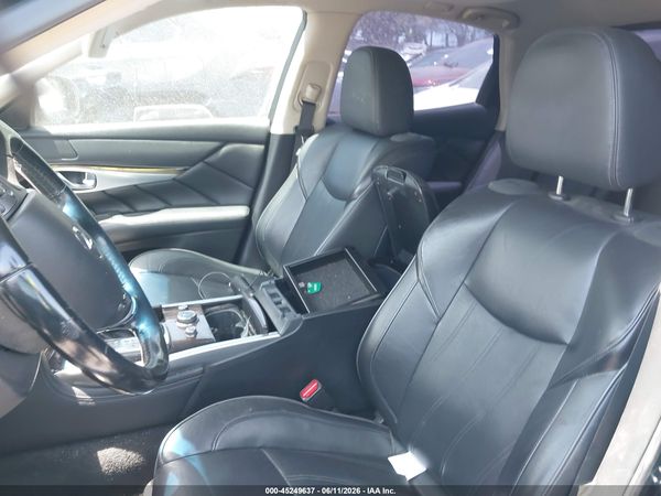 2016 INFINITI Q70H