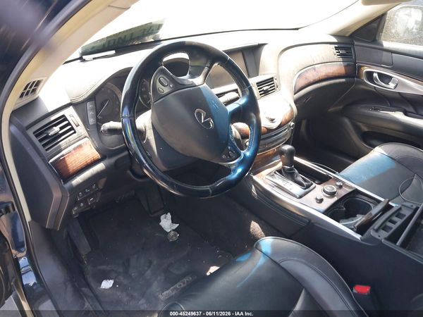 2016 INFINITI Q70H