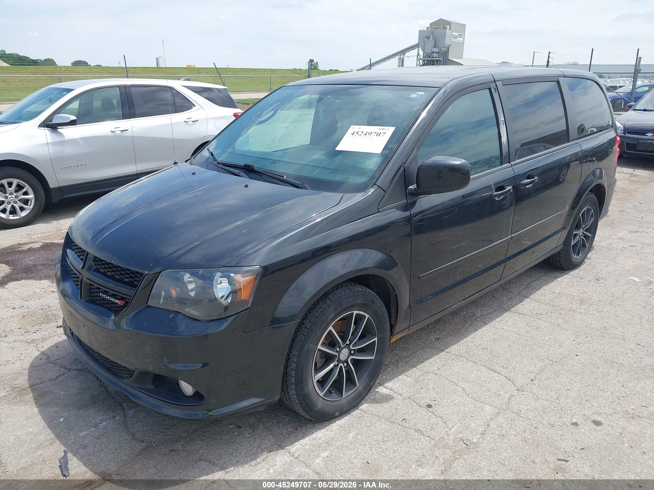 2016 DODGE GRAND CARAVAN SXT — I2