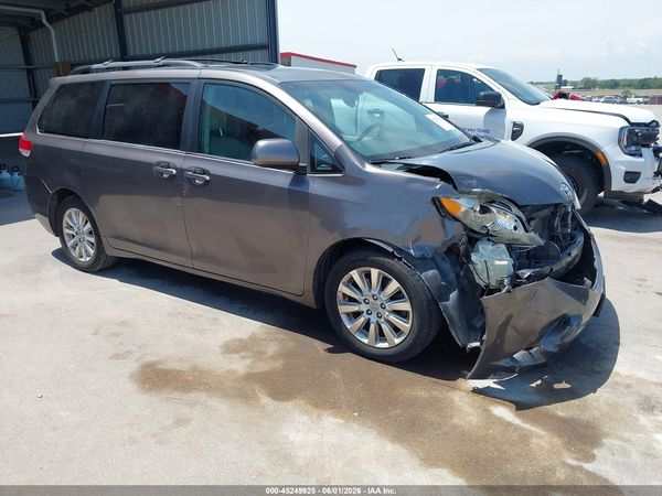 2012 TOYOTA SIENNA XLE 7 PASSENGER