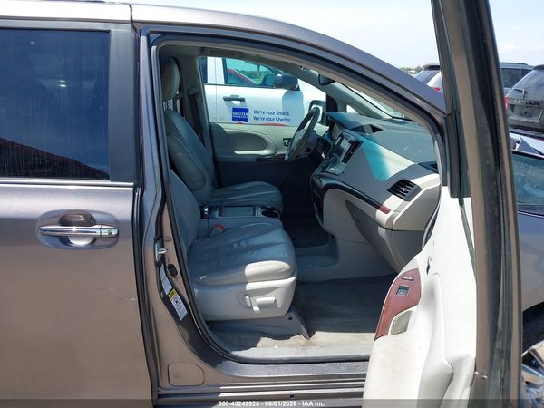 2012 TOYOTA SIENNA XLE 7 PASSENGER