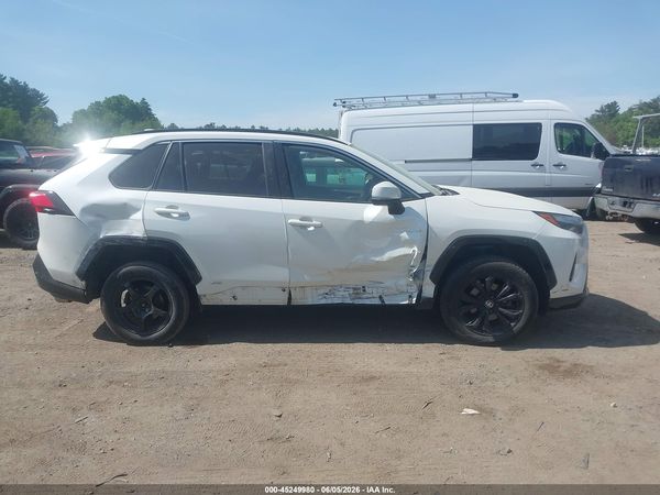 2022 TOYOTA RAV4 HYBRID SE