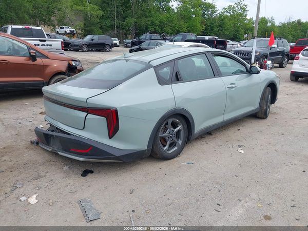 2025 KIA K4 LXS