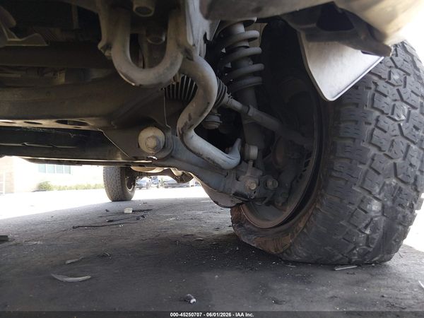 2016 TOYOTA TUNDRA SR5 5.7L V8