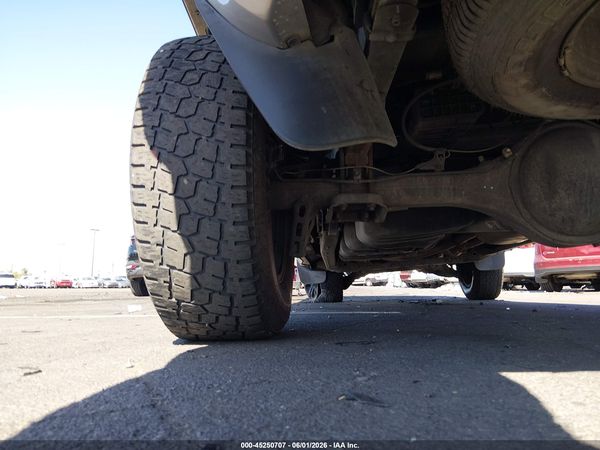 2016 TOYOTA TUNDRA SR5 5.7L V8