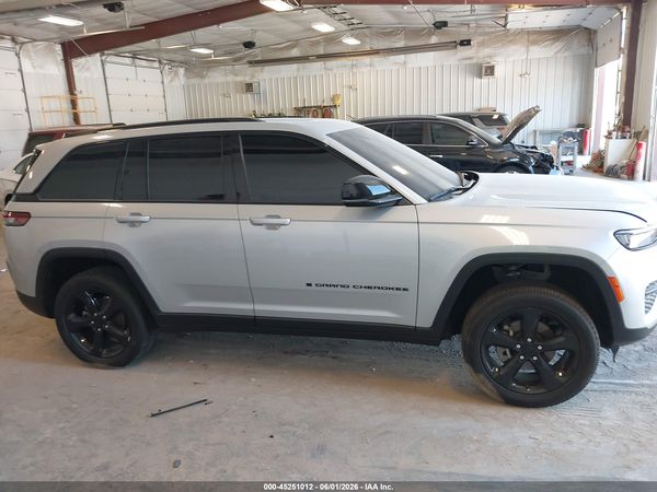 2023 JEEP GRAND CHEROKEE ALTITUDE 4X4
