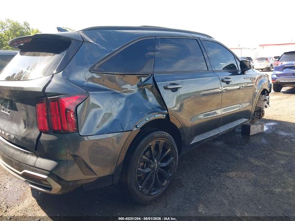 2022 KIA SORENTO SX