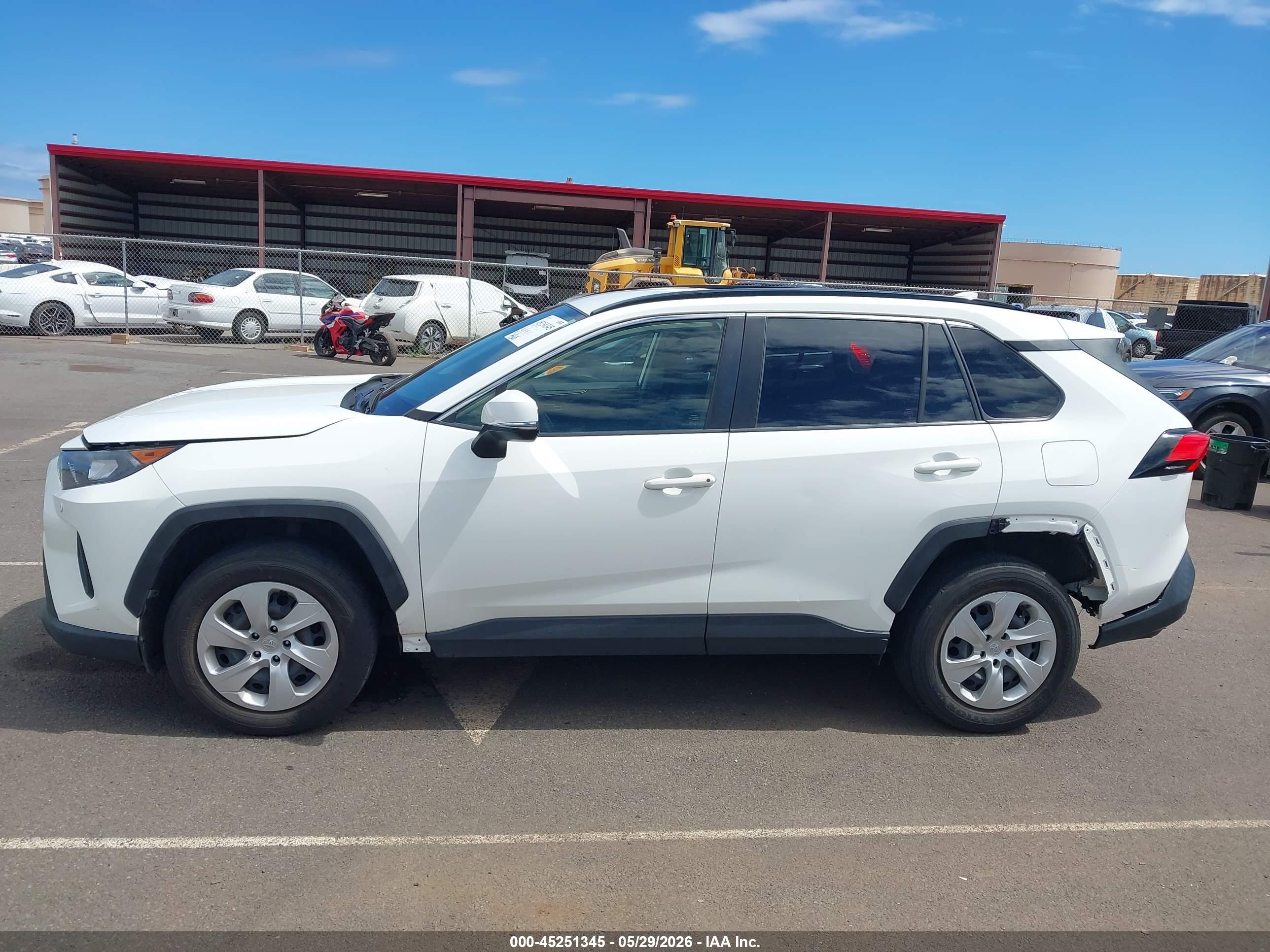2021 TOYOTA RAV4 LE