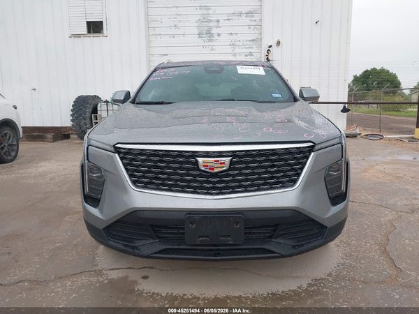 2024 CADILLAC XT4 FWD LUXURY