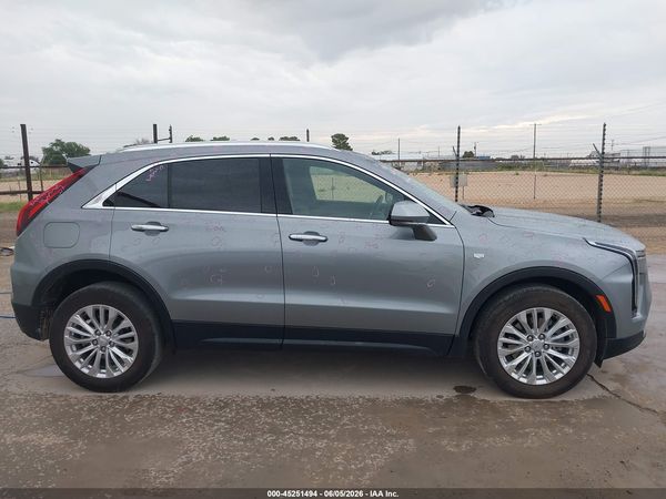 2024 CADILLAC XT4 FWD LUXURY