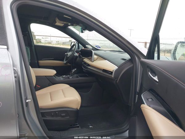 2024 CADILLAC XT4 FWD LUXURY