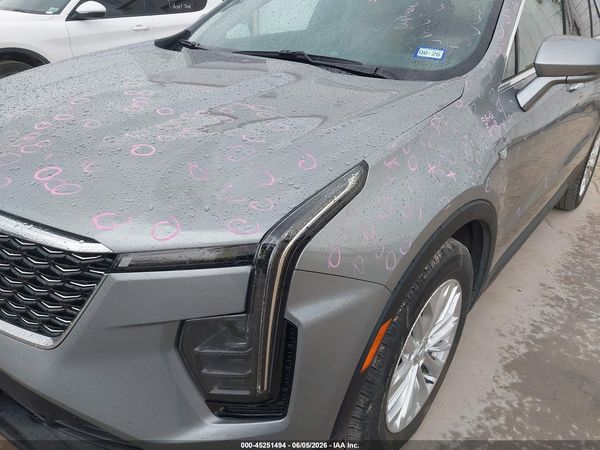 2024 CADILLAC XT4 FWD LUXURY