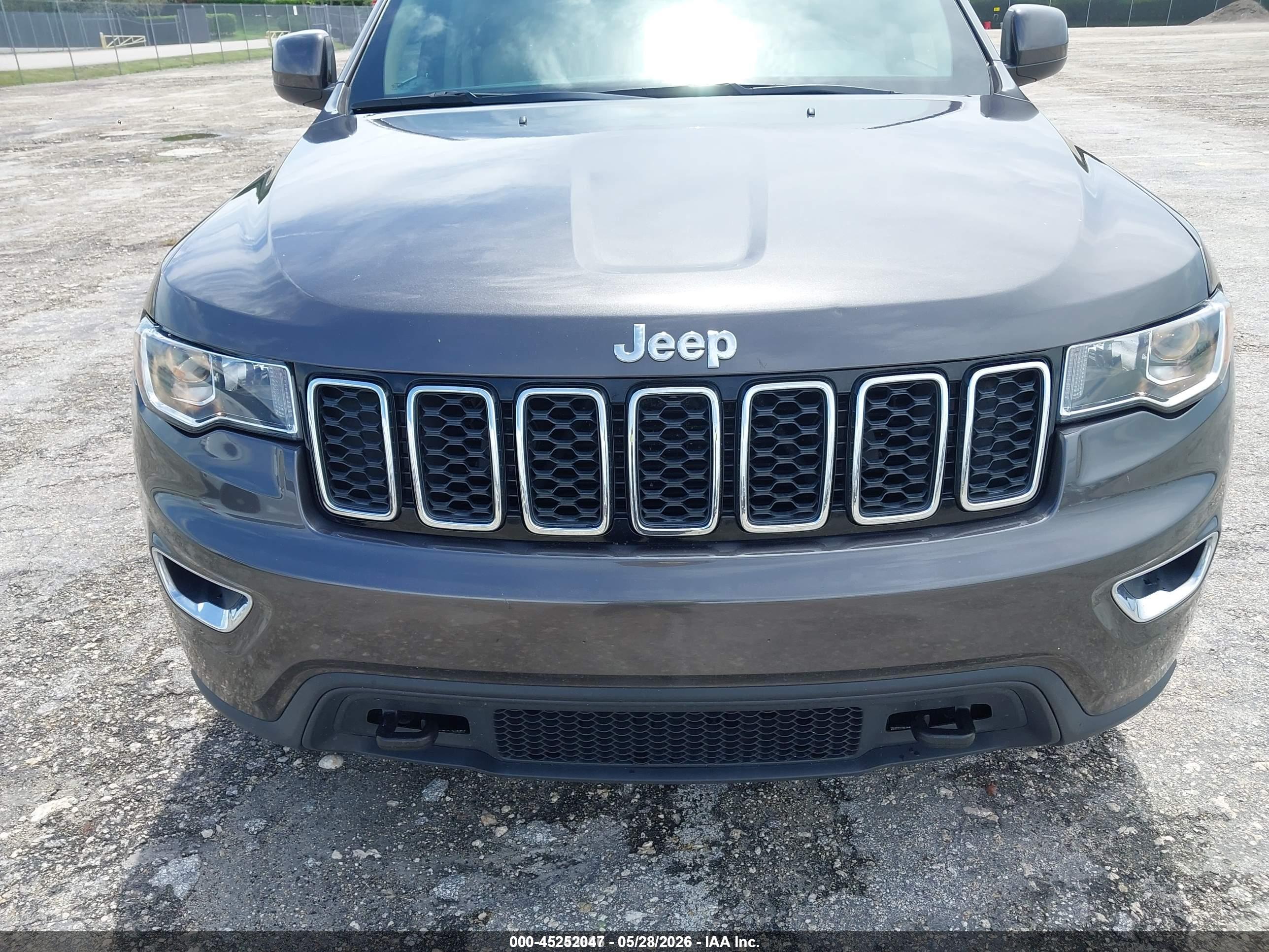 2019 JEEP GRAND CHEROKEE LAREDO E 4X4