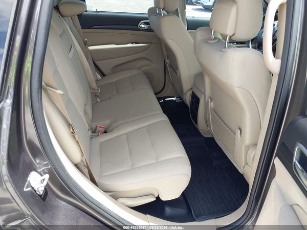 2019 JEEP GRAND CHEROKEE LAREDO E 4X4