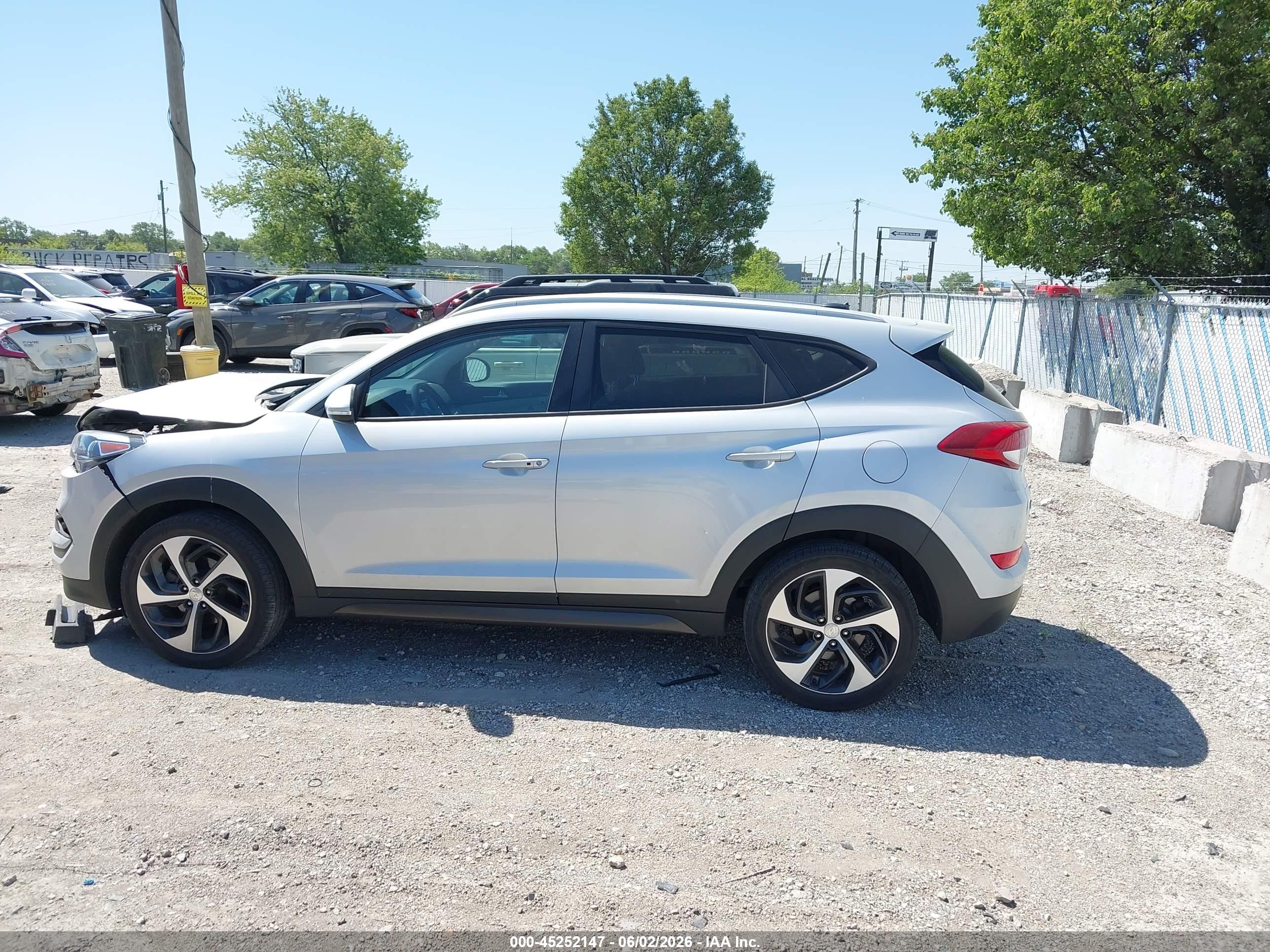 2016 HYUNDAI TUCSON SPORT