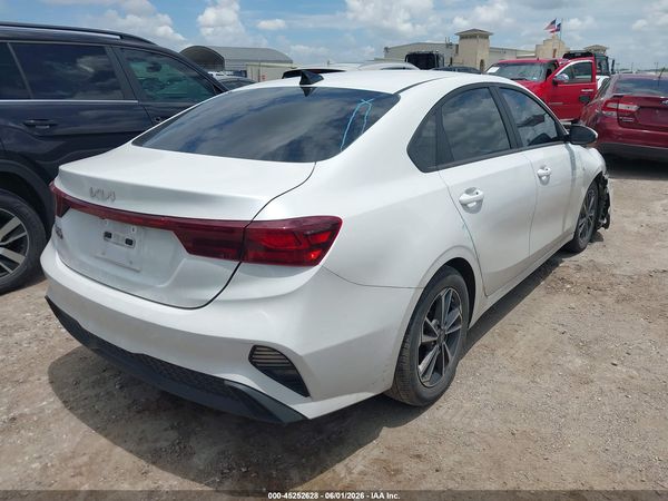 2024 KIA FORTE LXS