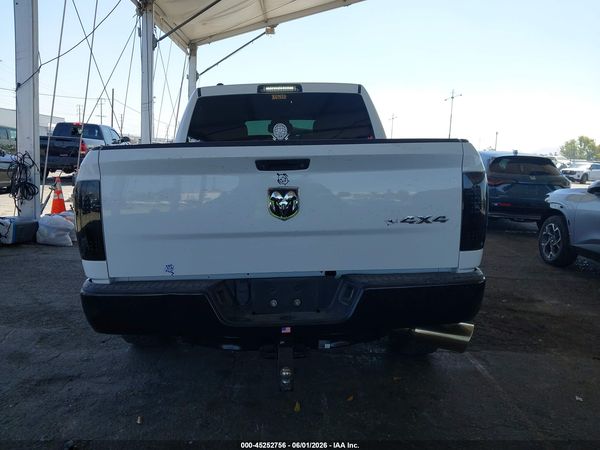 2018 RAM 1500 TRADESMAN  4X4 5'7 BOX