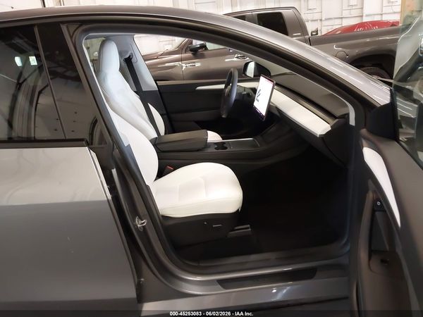 2025 TESLA MODEL Y RWD
