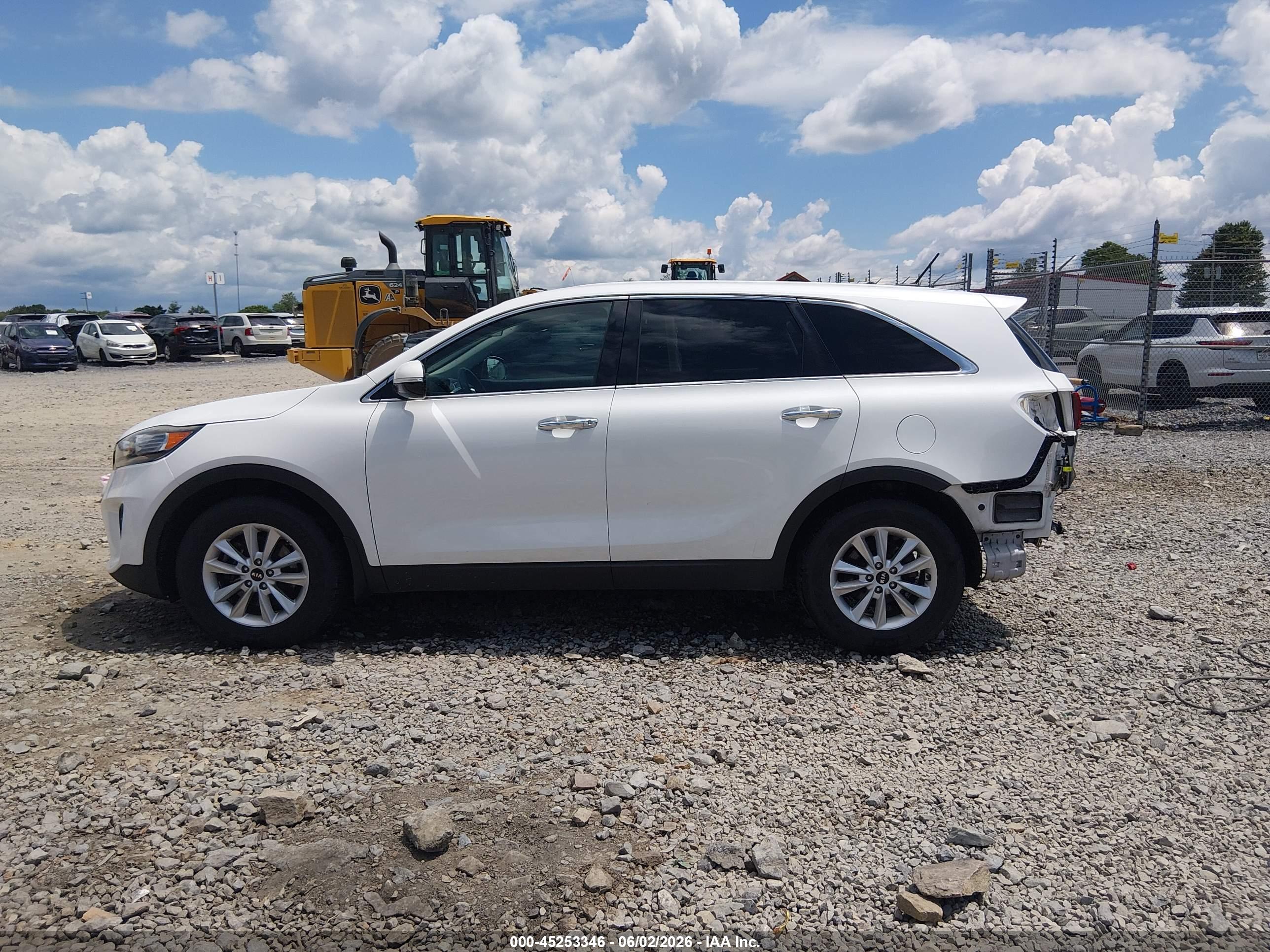 2019 KIA SORENTO 2.4L LX