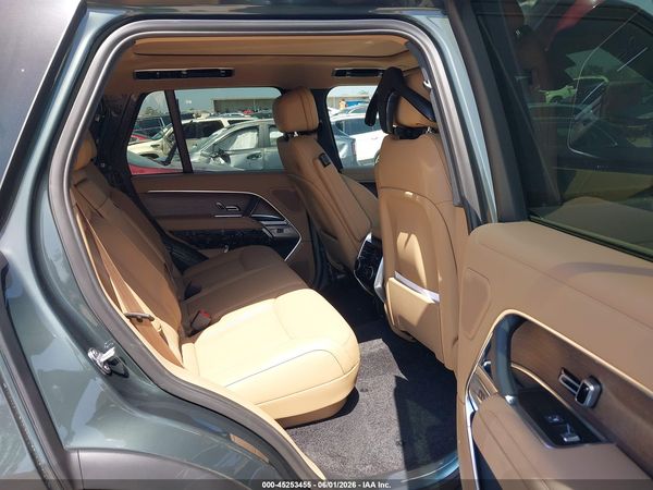 2026 LAND ROVER RANGE ROVER P550E SE