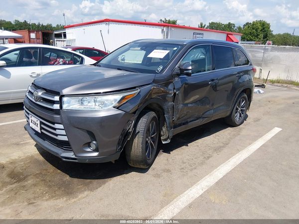 2017 TOYOTA HIGHLANDER XLE