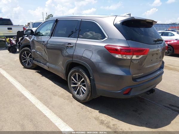 2017 TOYOTA HIGHLANDER XLE