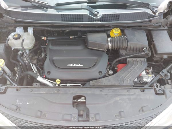 2017 CHRYSLER PACIFICA TOURING-L — I10