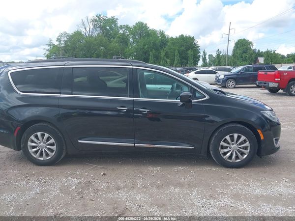 2017 CHRYSLER PACIFICA TOURING-L — I116