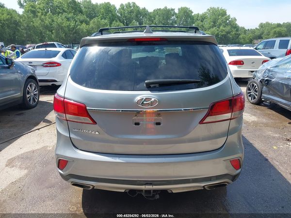2018 HYUNDAI SANTA FE SE